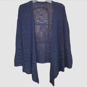 Women's  lacy knit sweater. Blue. Size L